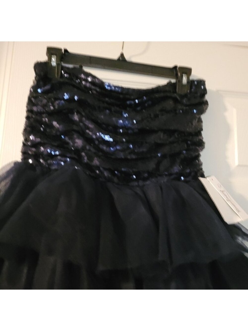 NWT-Elegant Navy Tiered Evening Dress-PERFECR FOR HOMECOMING/WEDDING - Picture 4 of 7